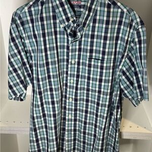 Izod Green and Navy Plaid Short-Sleeve Button-Down Shirt